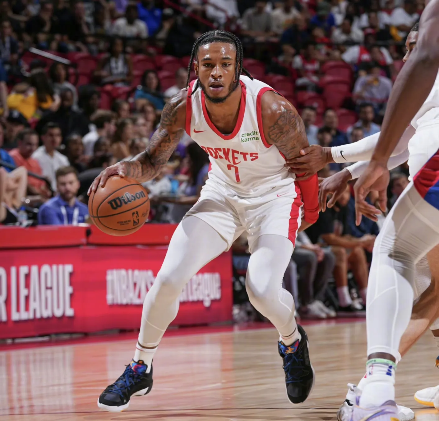 关于休斯敦火箭国际比赛日手感冰凉，志在CBA季后赛名次提升，底气十足，身体对抗强度拉满的信息